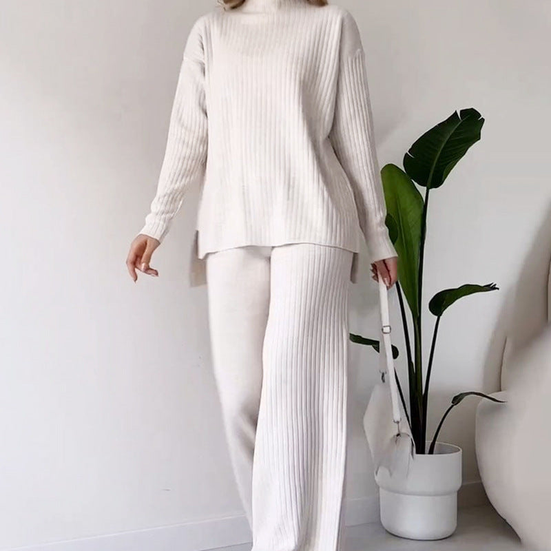 Ensemble Tricoté Élégant à Col Roulé et Pantalon Droit