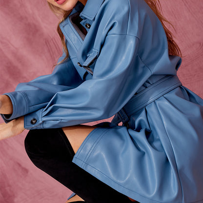 Robe Longue en Cuir à Dentelle et Taille Cintrée