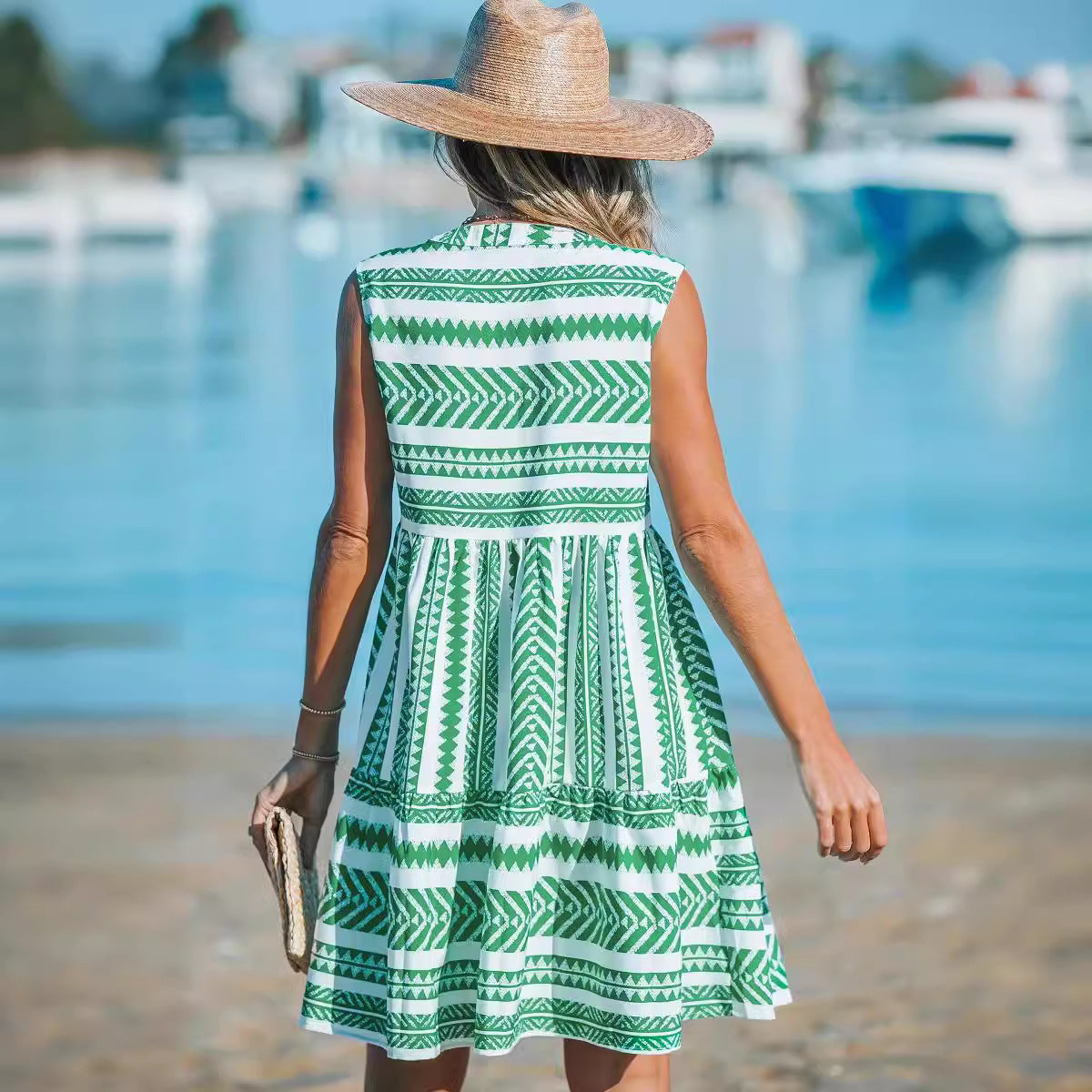 Robe Mi-Longue Imprimée à Décolleté V