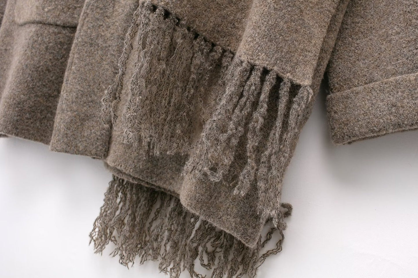 Manteau Midi en Laine Tricotée avec Cape et Écharpe