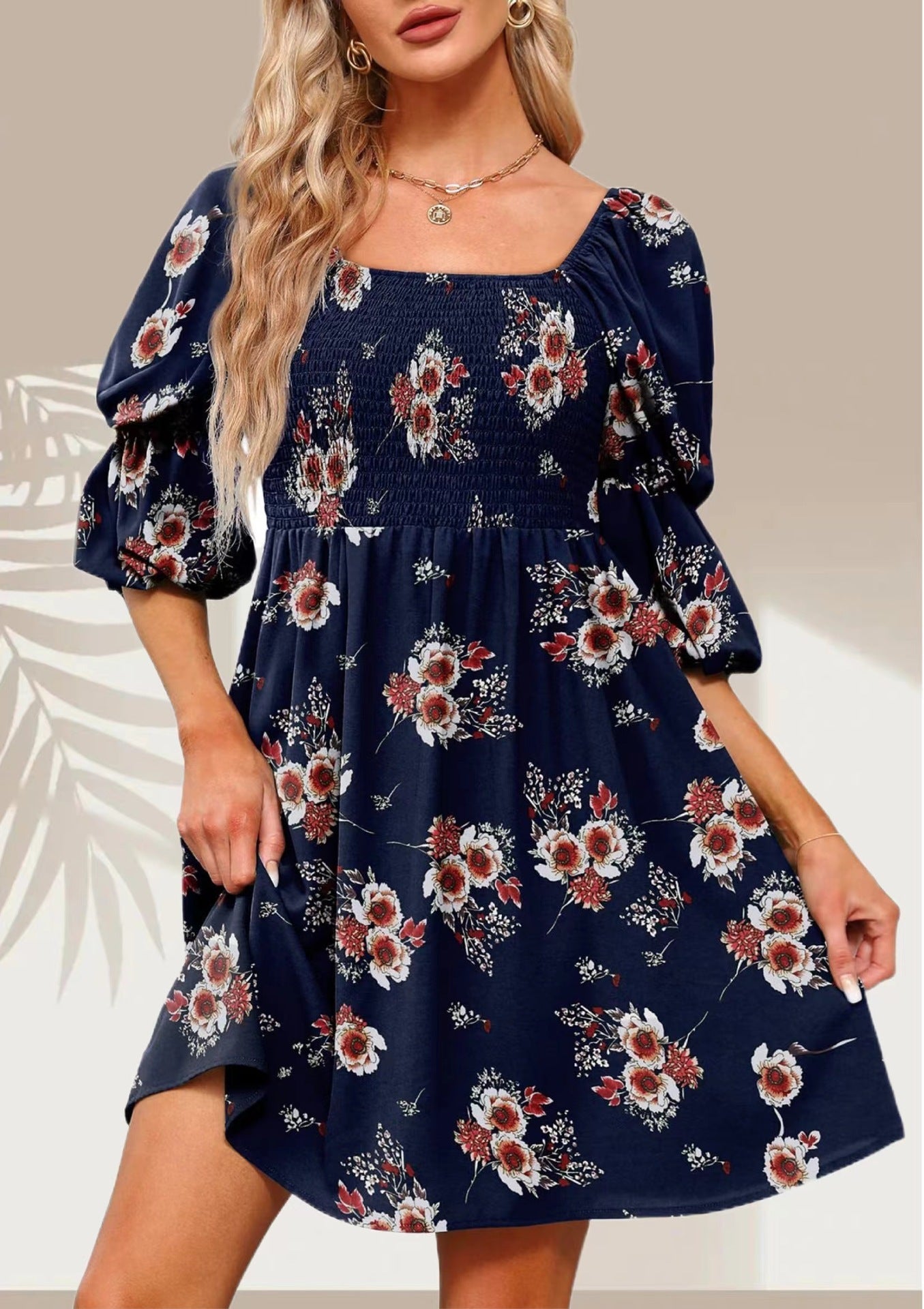 Robe à Manches Bouffantes et Motif Floral